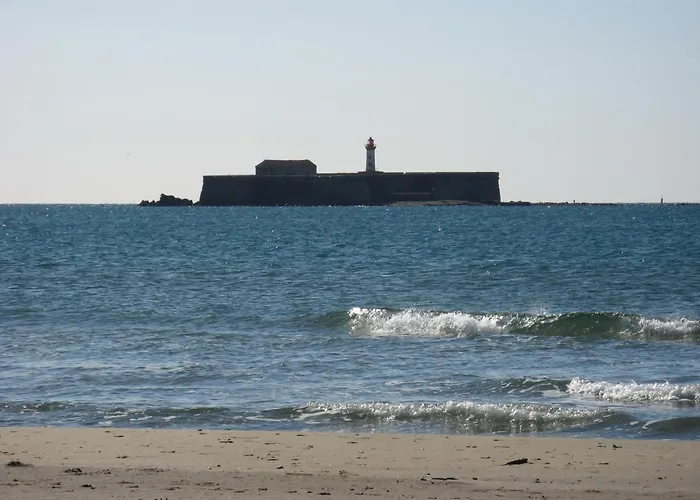 T2 50m2 Belle Vue Calme Centre Port Parking