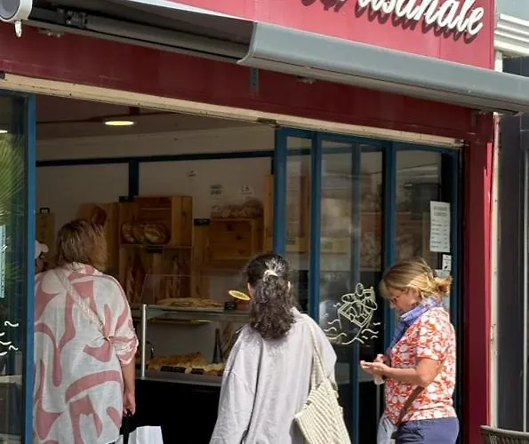 T2 50m2 Belle Vue Calme Centre Port Parking