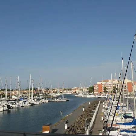 Apartment T2 50m2 Belle Vue Calme Centre Port Parking