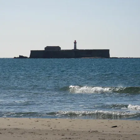 T2 50m2 Belle Vue Calme Centre Port Parking