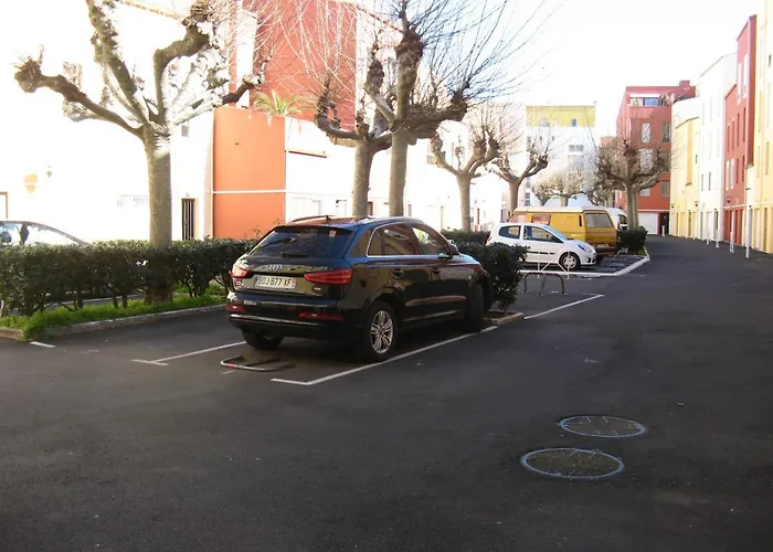 T2 50m2 Belle Vue Calme Centre Port Parking Appartamento Agde